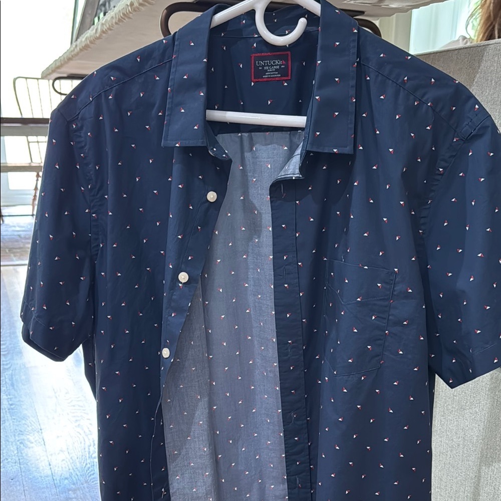 UNTUCKit Blue Casual Button Down Shirt